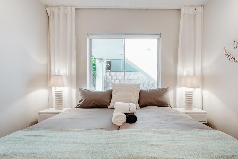 To Let 2 Bedroom Property for Rent in Dolphin Beach Western Cape